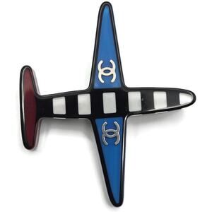 Chanel CC Logo Ski Brooch Black White Gold Snowflake Star Trees 2018 18B Rare